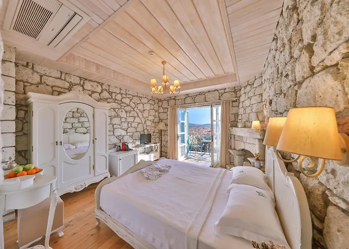 Imren - Special Category 4*